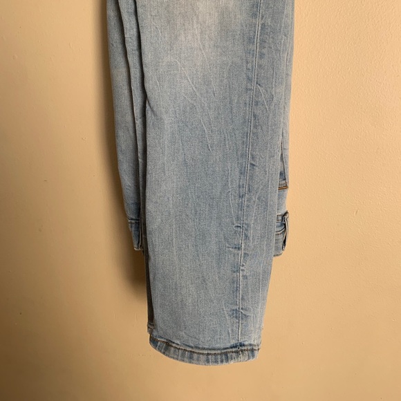 Levi’s 32 x 32 - Picture 3 of 6